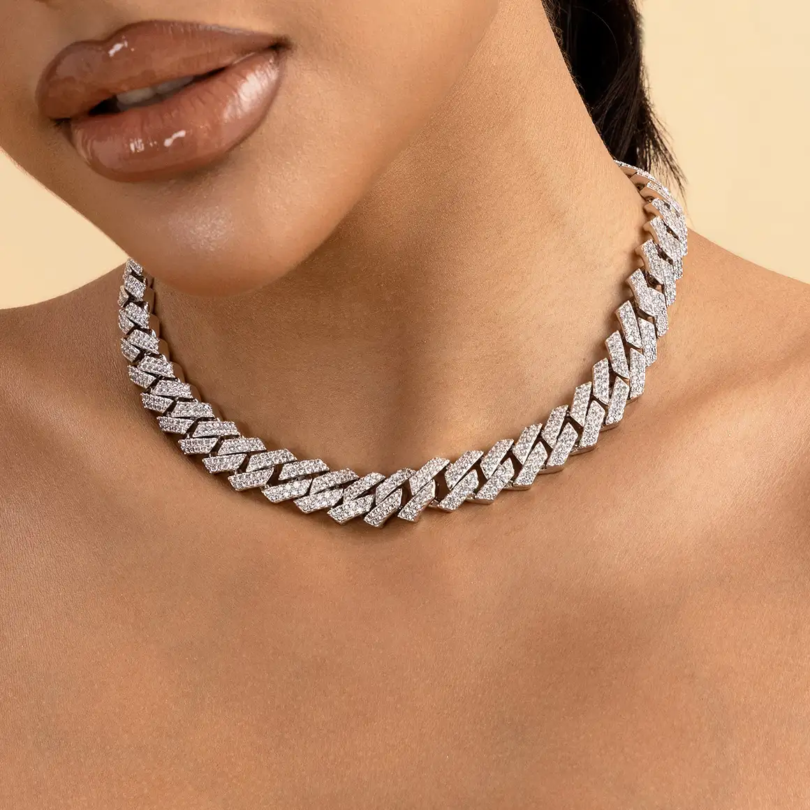 White Gold Round Cut Prong Cuban Link Chain - 12mm - Image 3