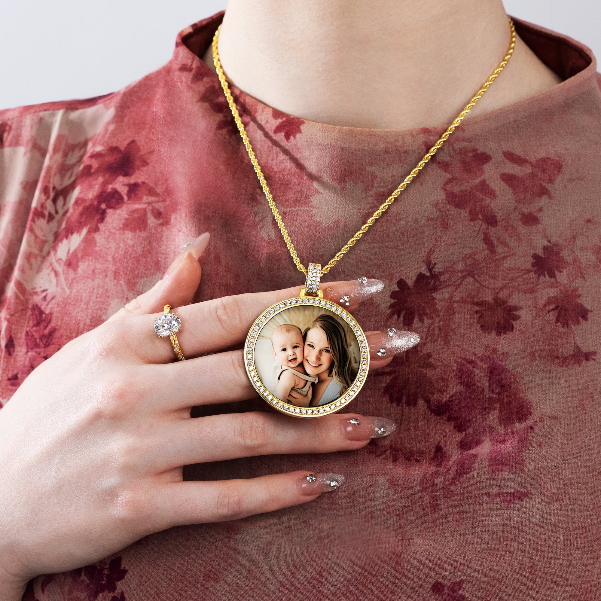 Custom Moissanite Photo Pendant - Image 11
