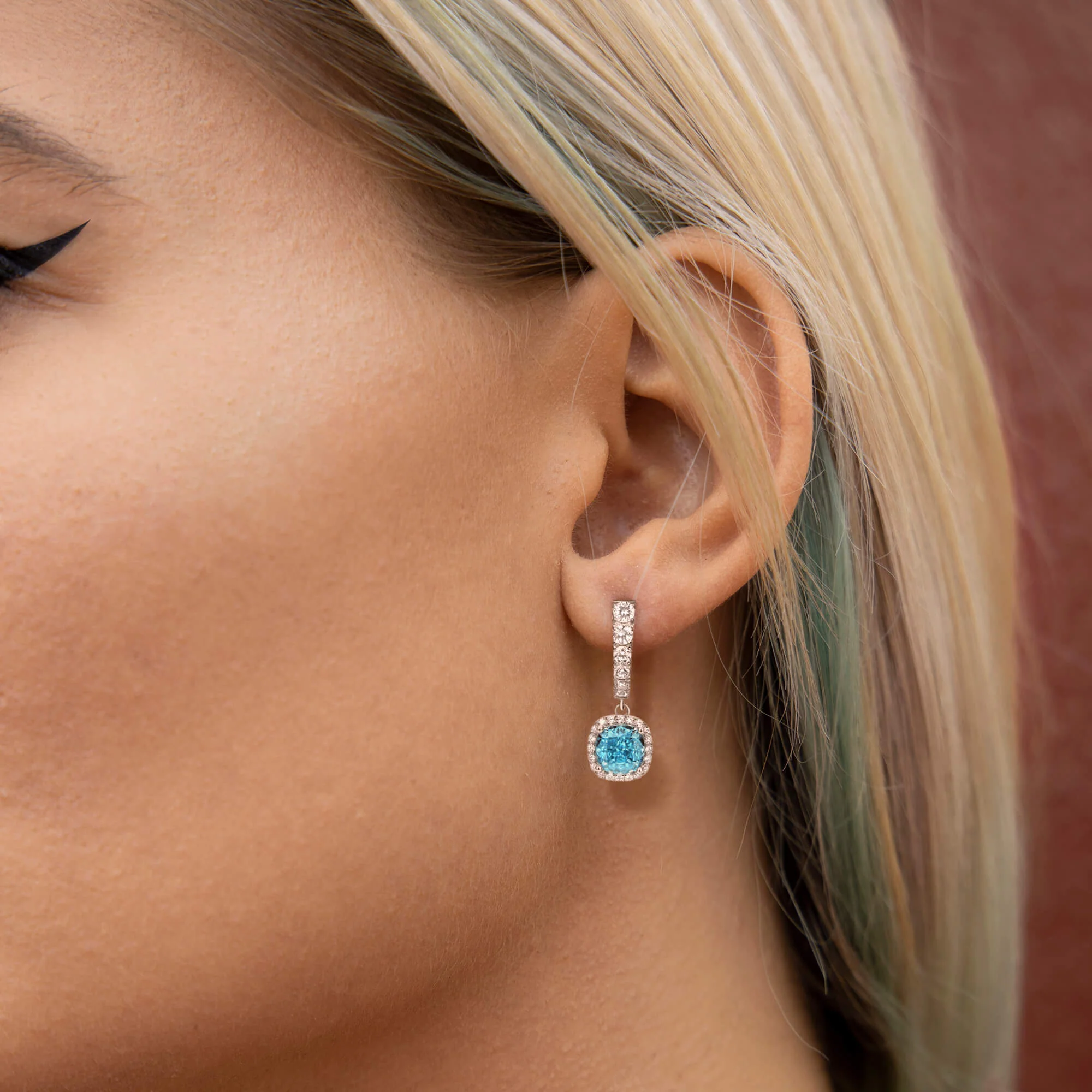 Single Crushed Ice Dangly Earring - Image 4