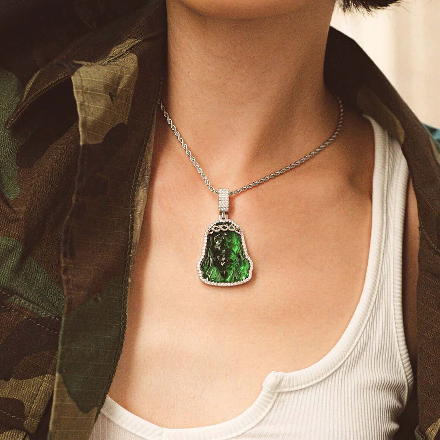 Arcenciel Gospel Forest Green Jesus Pendant - Image 4