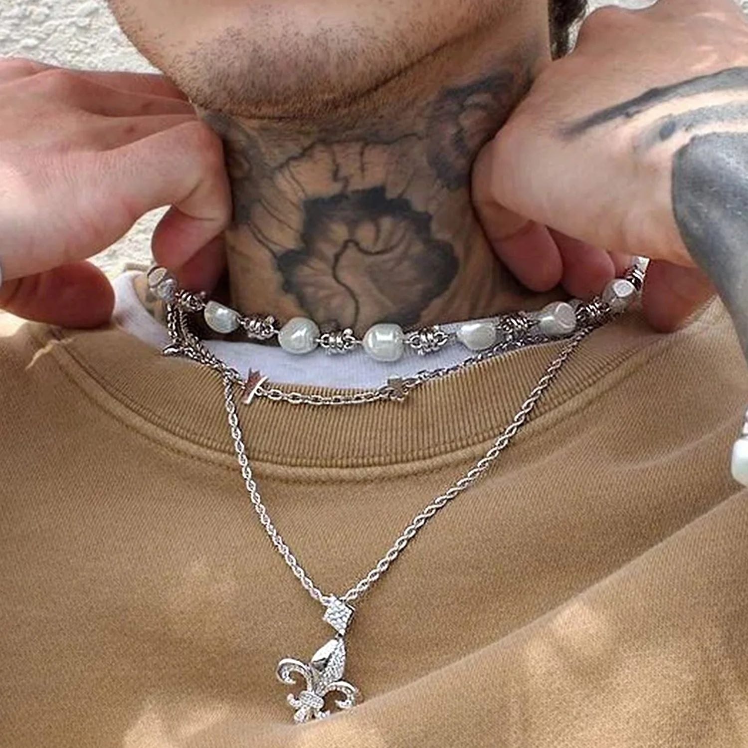 Moissanite Fleur de lis Pendant - Image 2