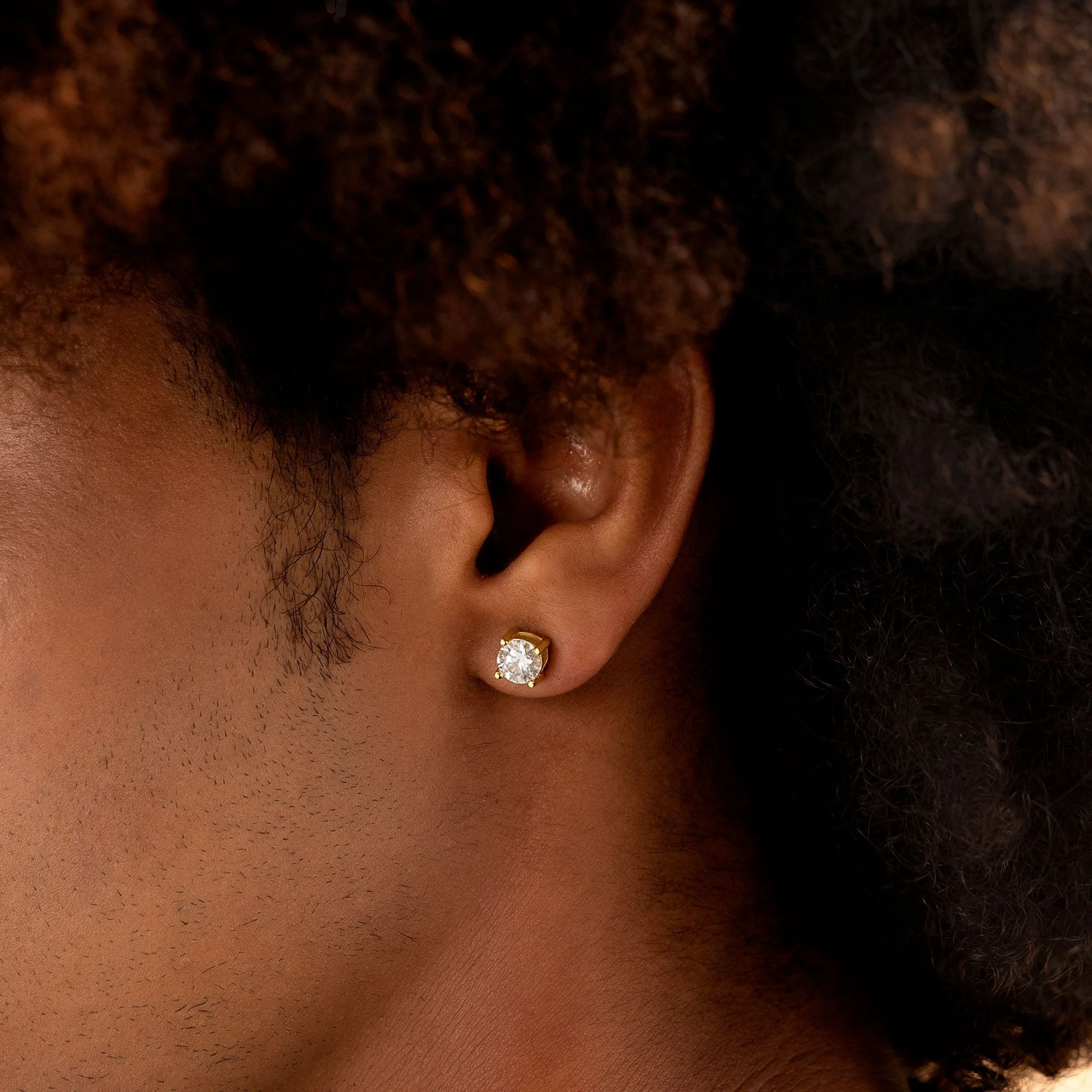 Round Cut Stud Earrings - Yellow Gold - Image 2