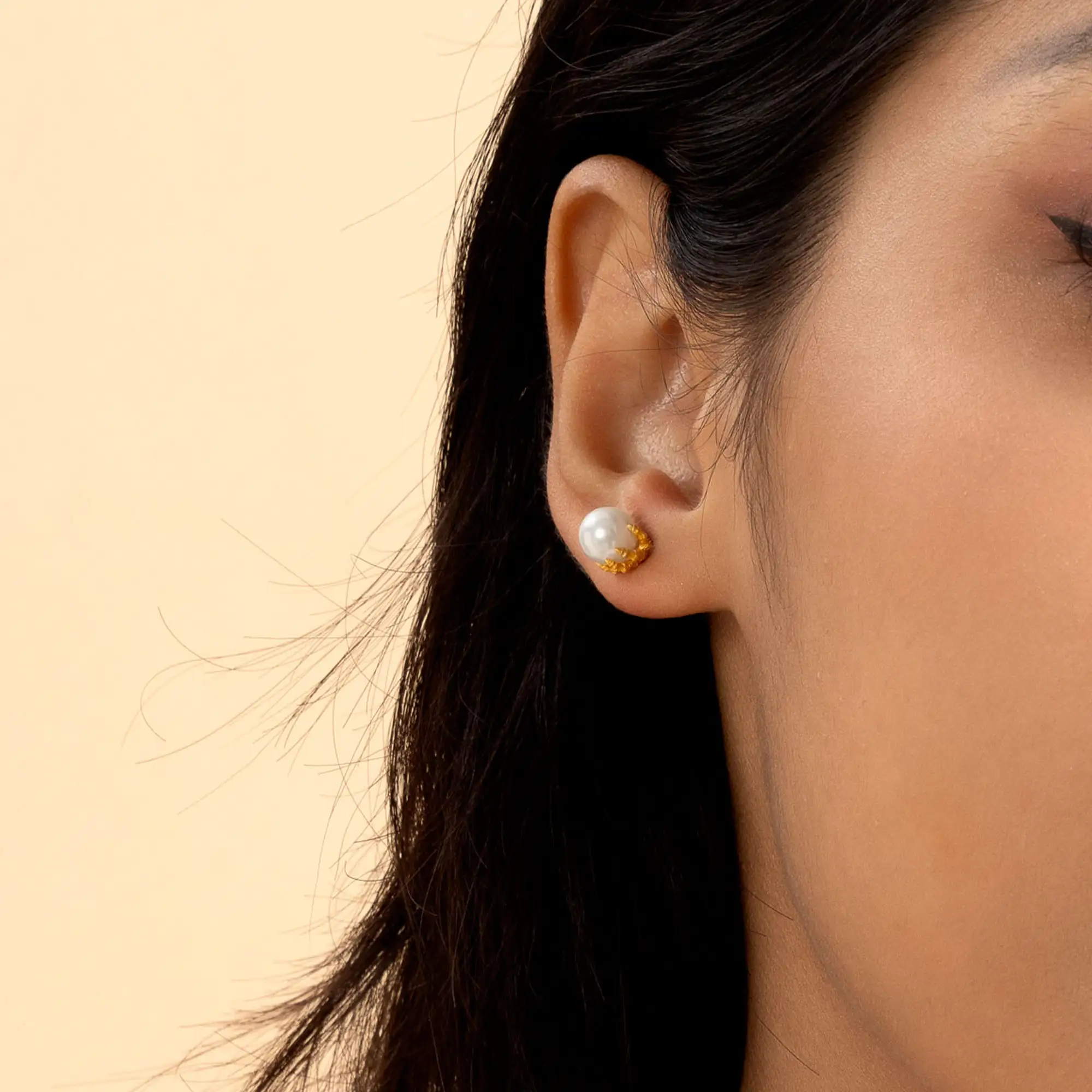 Single WONG Dragon Pearl Stud Earring - Image 4
